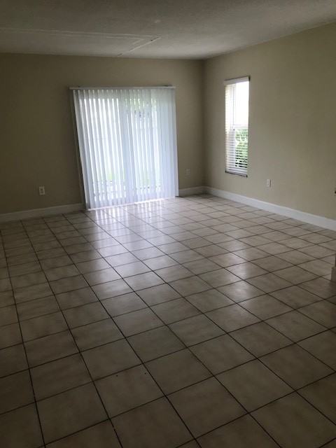 Sunrise Portfolio LLC (5990) - Photo 6 of 32