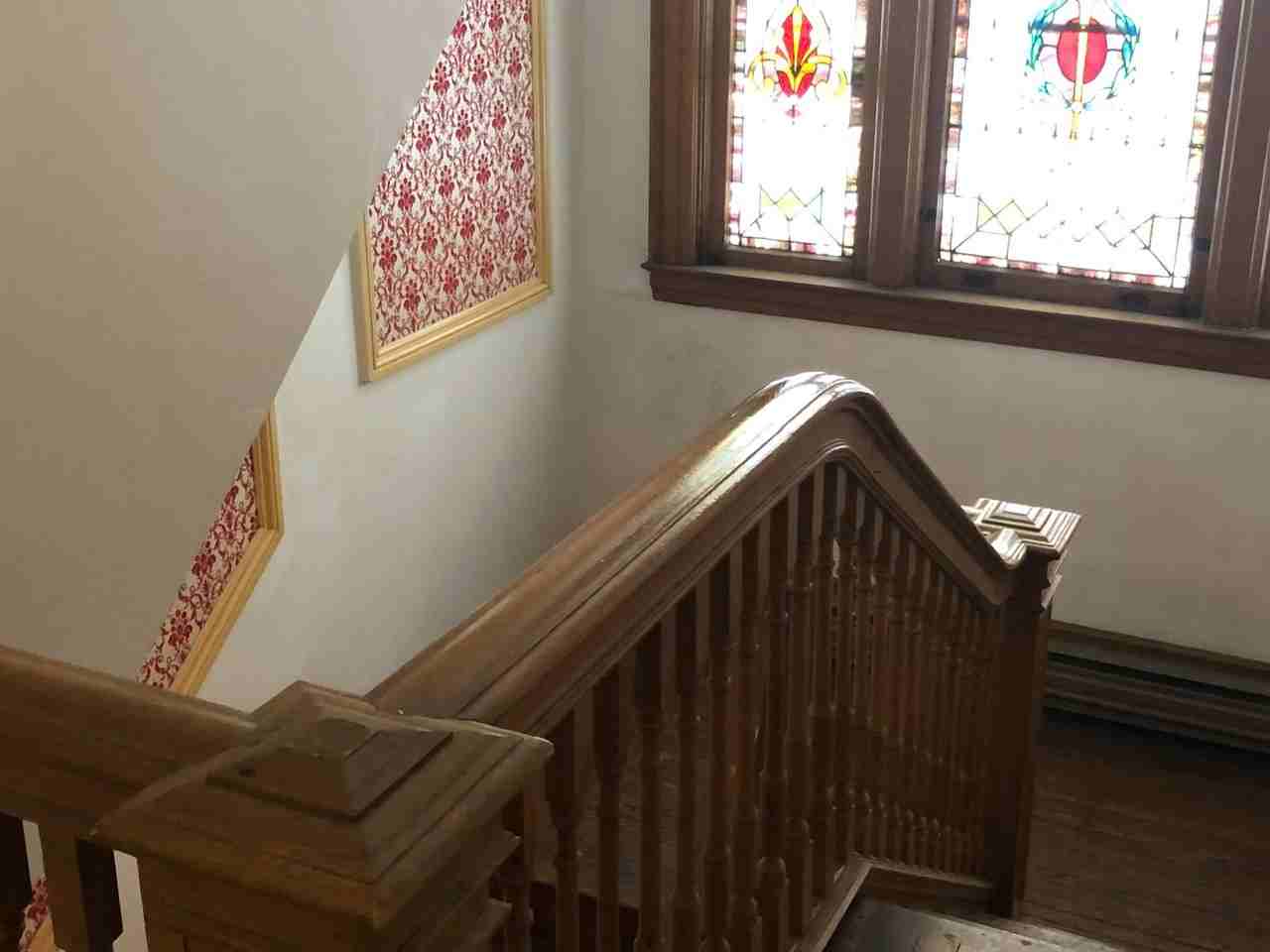 562-564 East Maiden St. - Photo 4 of 30