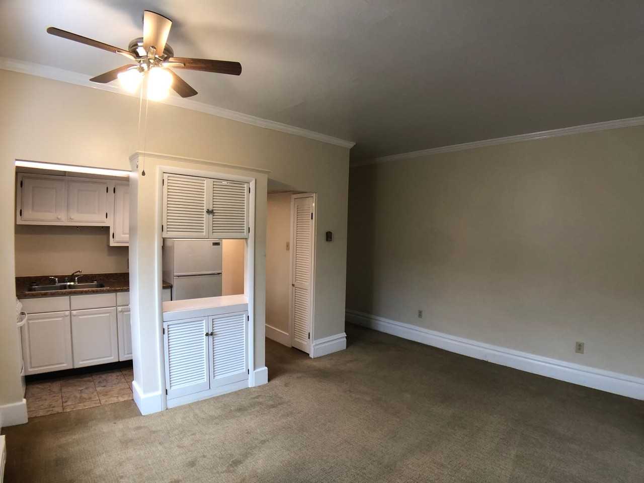 562-564 East Maiden St. - Photo 5 of 30
