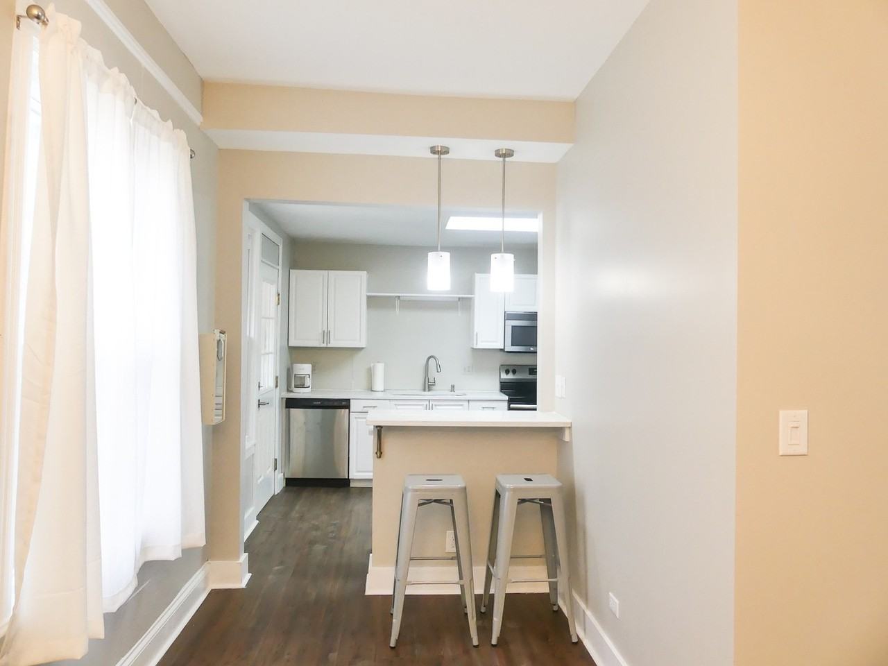 144-313 Linn St. - Photo 5 of 50