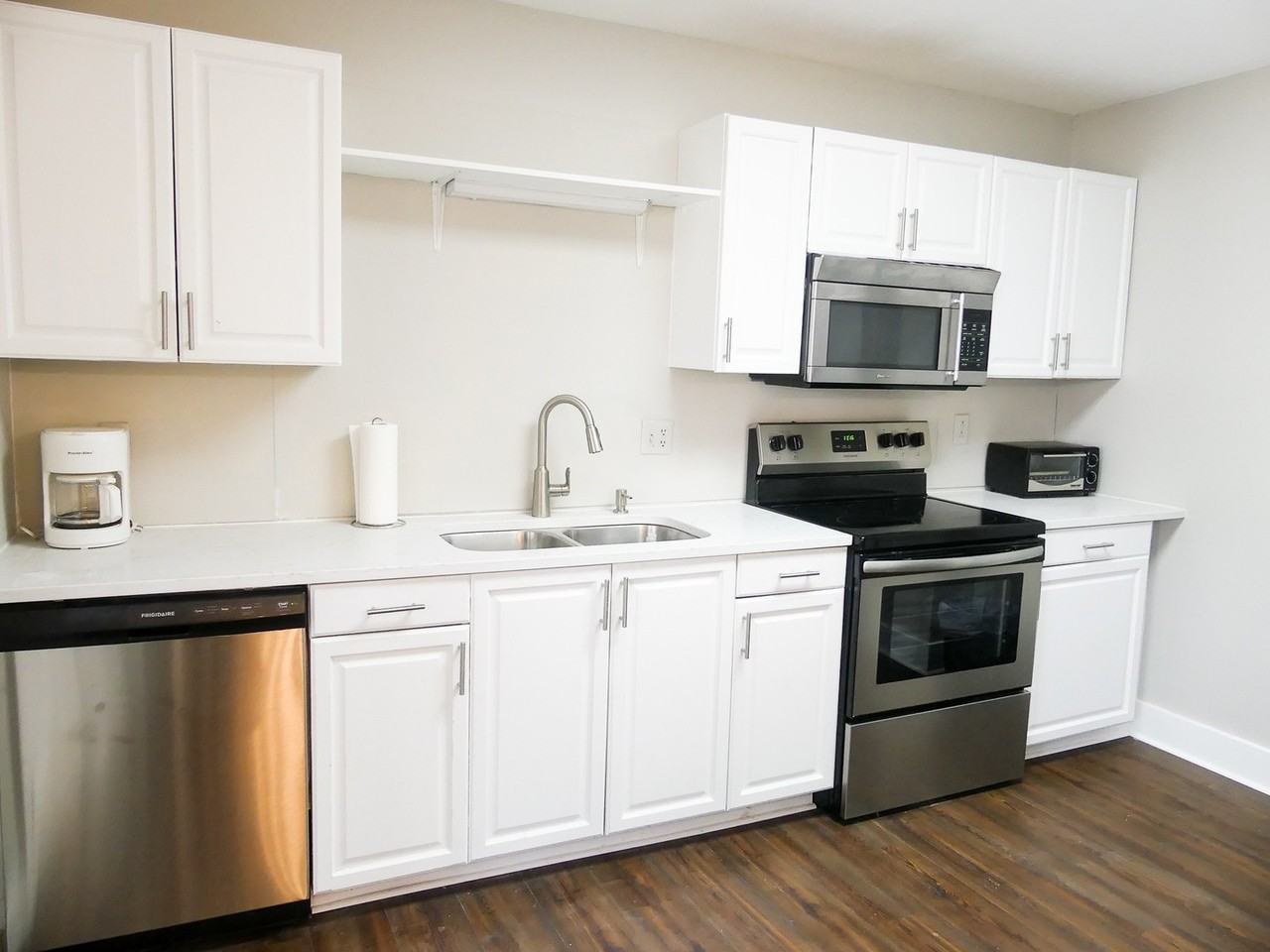 144-313 Linn St. - Photo 6 of 50