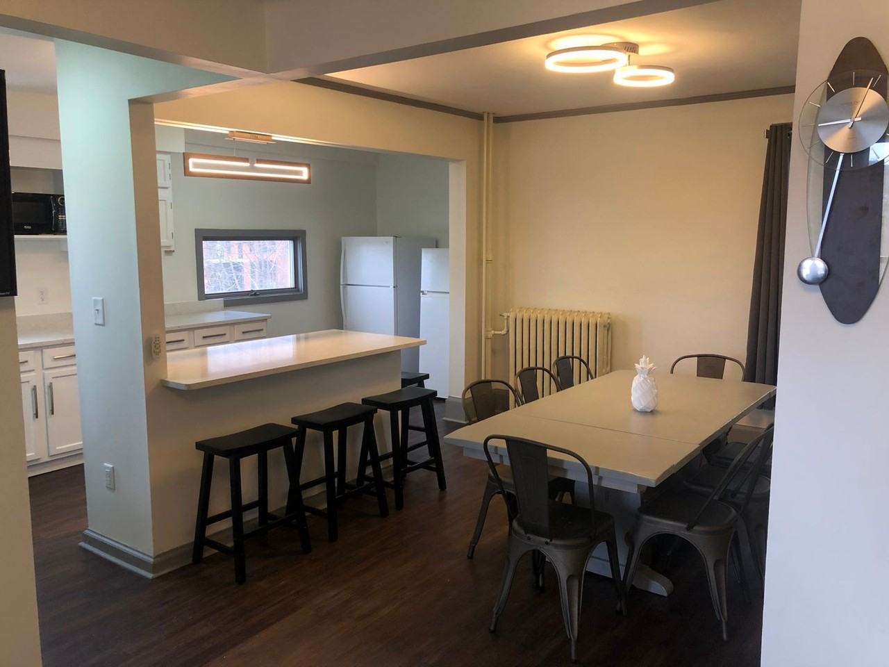 306 Bryant Ave - Photo 4 of 50