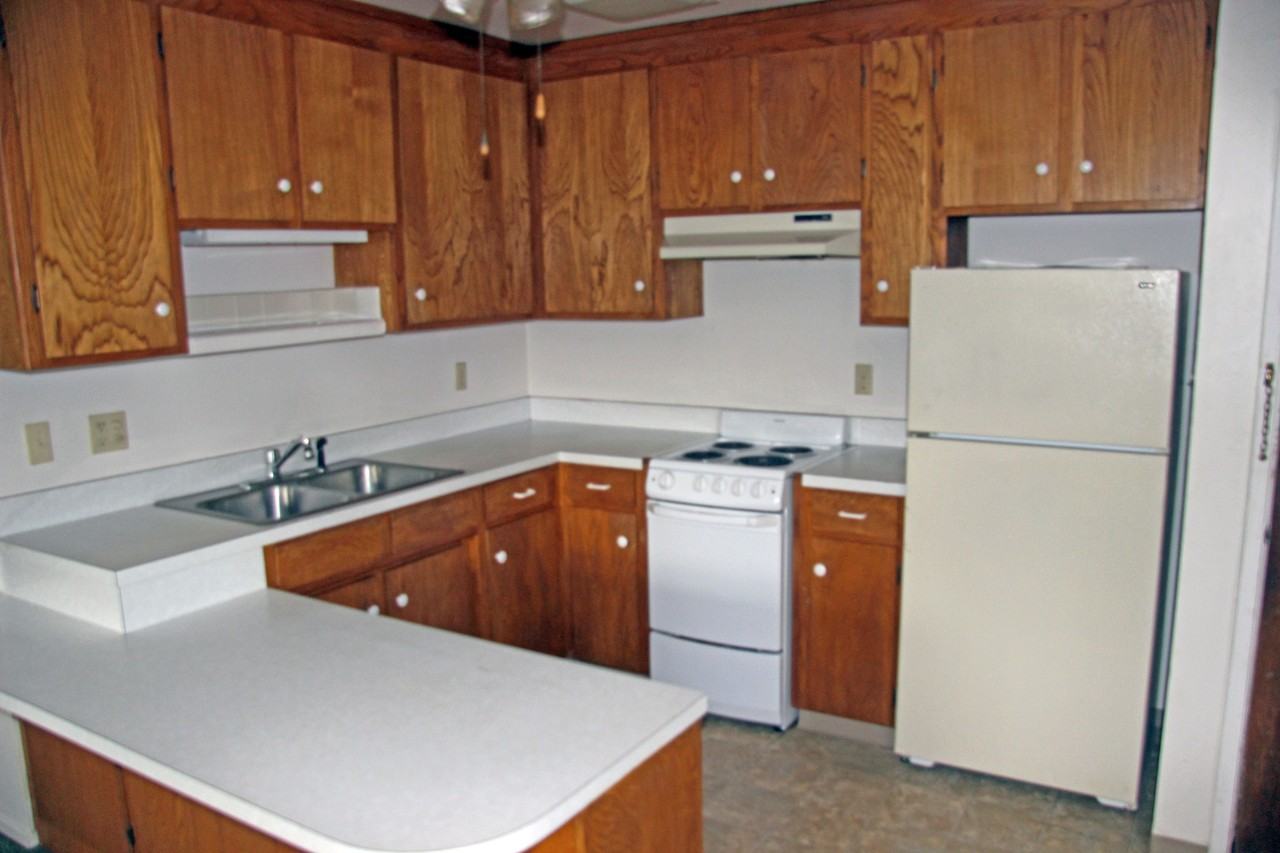 Cedar Apartments - Photo 2 of 13