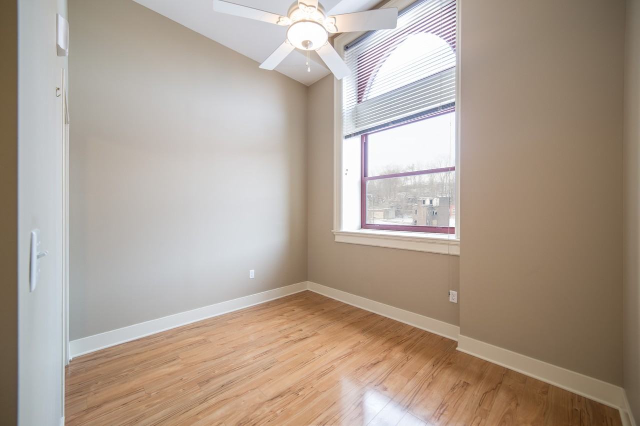 5th Avenue School Lofts - Photo 6 of 33