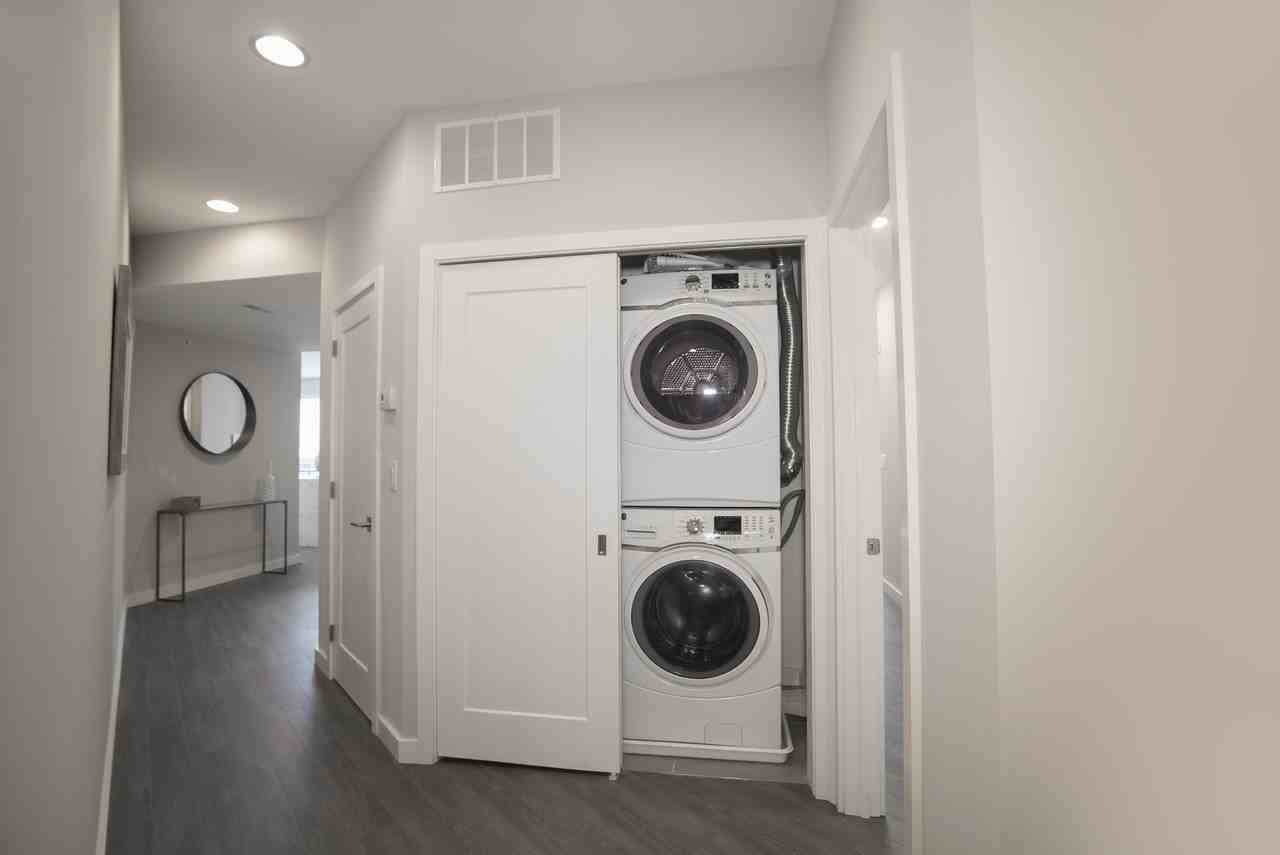 The Gateway - Photo 7 of 22