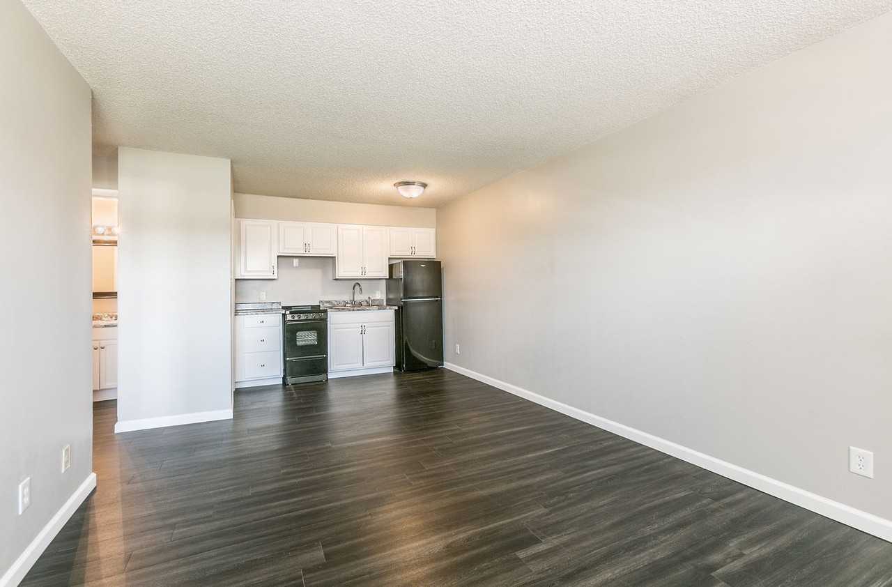 Eastview Apartments - Photo 6 of 32