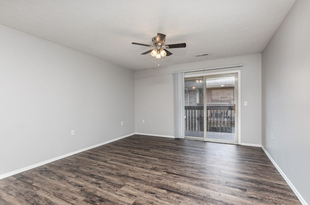 Ozark South Apartments - Photo 2 of 6