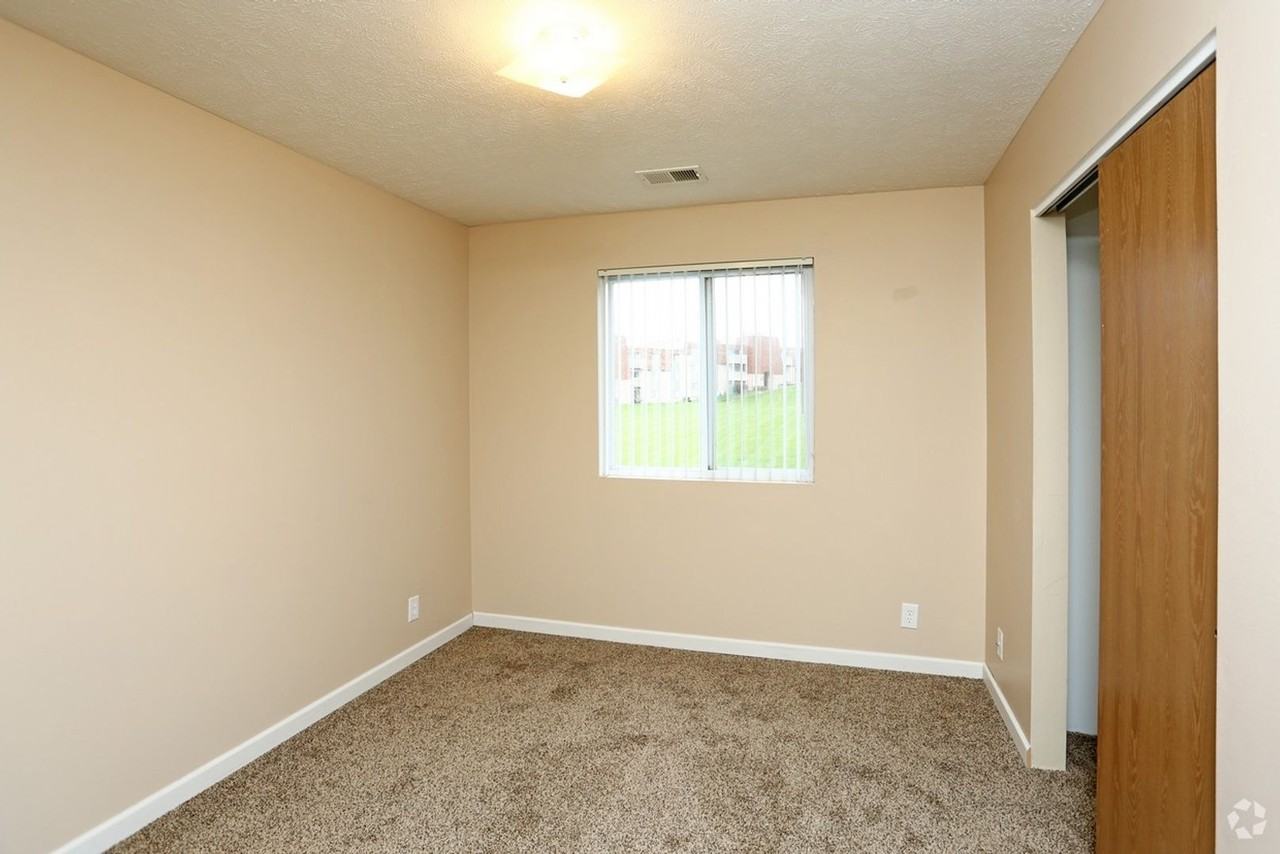 Residences at Fox Pointe - Photo 6 of 14