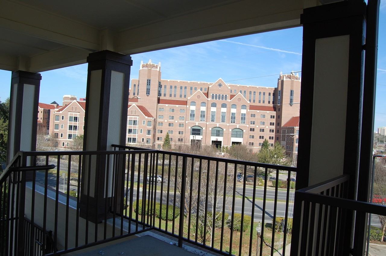 Arrowhead Apartments - Photo 2 of 6