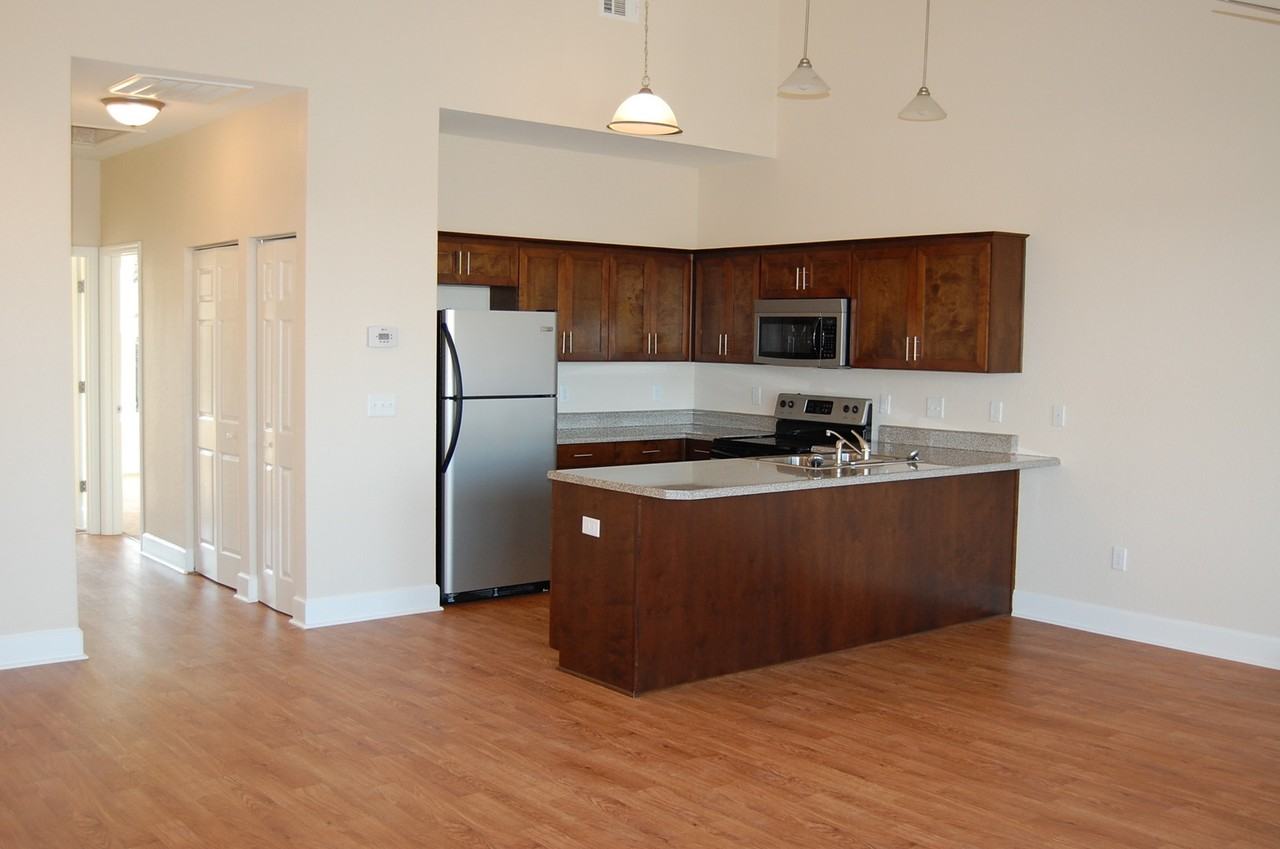 Arrowhead Apartments - Photo 3 of 6