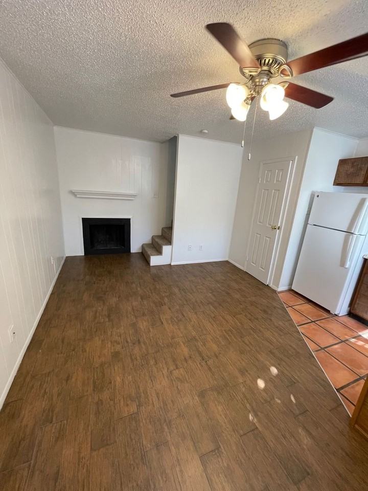 Bear Creek Apartments - Photo 3 of 35