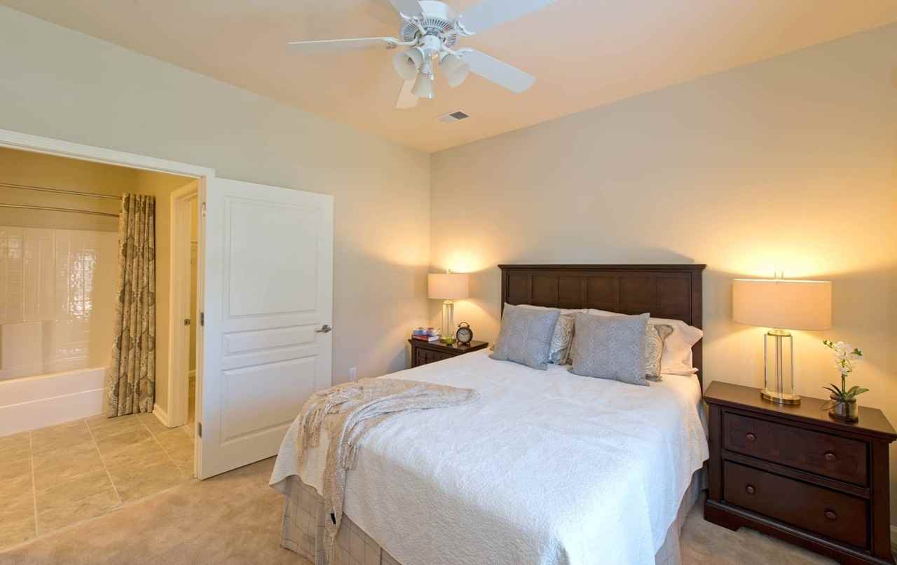 Meridian Harbourview - Photo 3 of 50