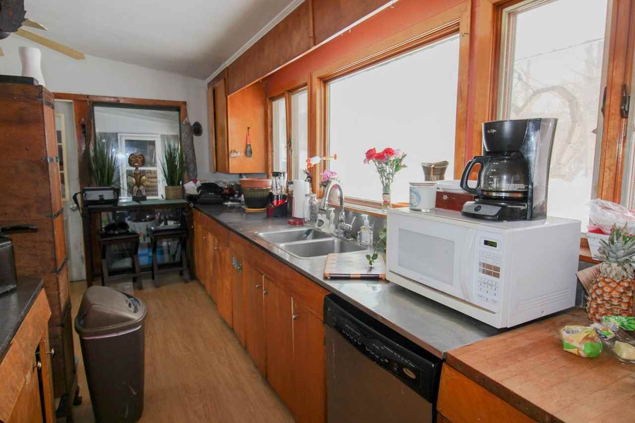 924 Danby Rd. - Photo 3 of 27