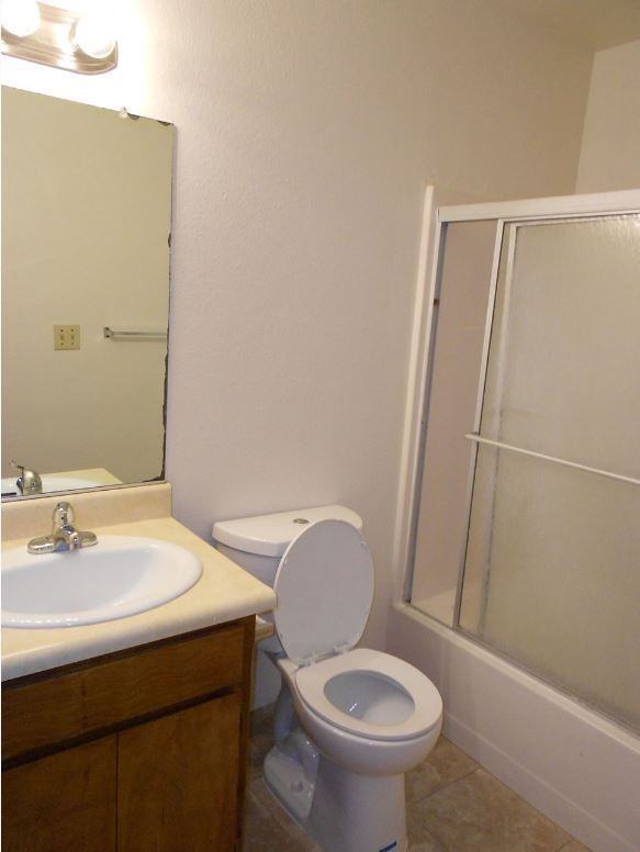 441 W 2nd Ave - Photo 6 of 12