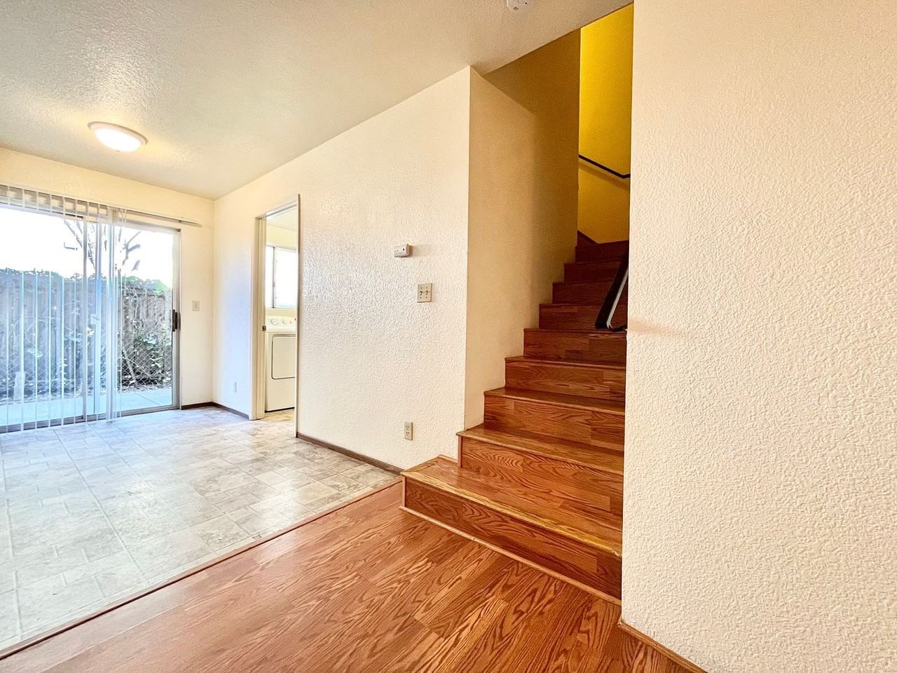 720 W 2nd Ave - Photo 5 of 13