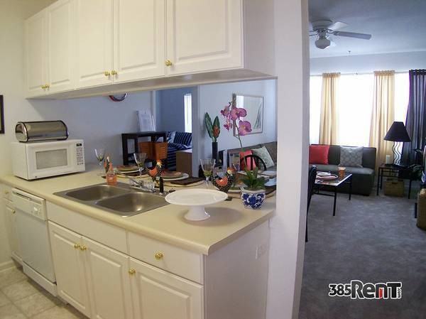 The Pavilion Apartments - Photo 5 of 8