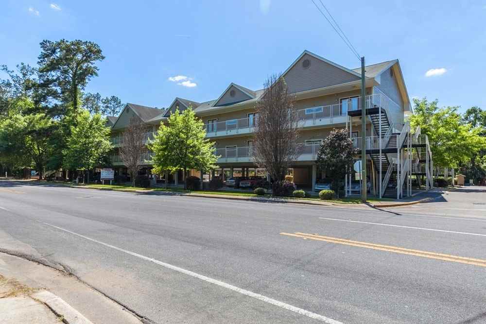 The Flats on High - Photo 2 of 19