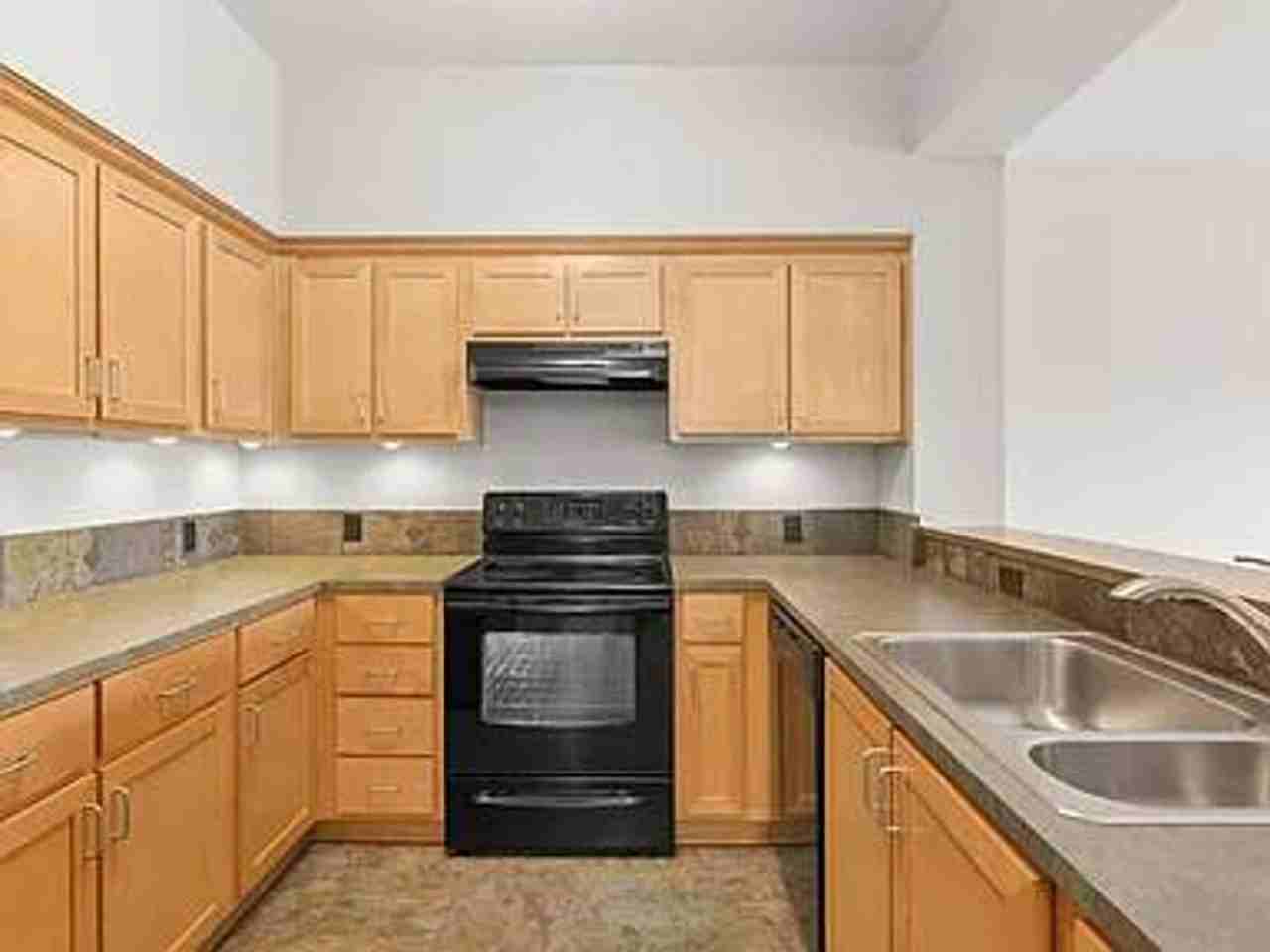 1127 Broadway St Ne #412 - Photo 2 of 12