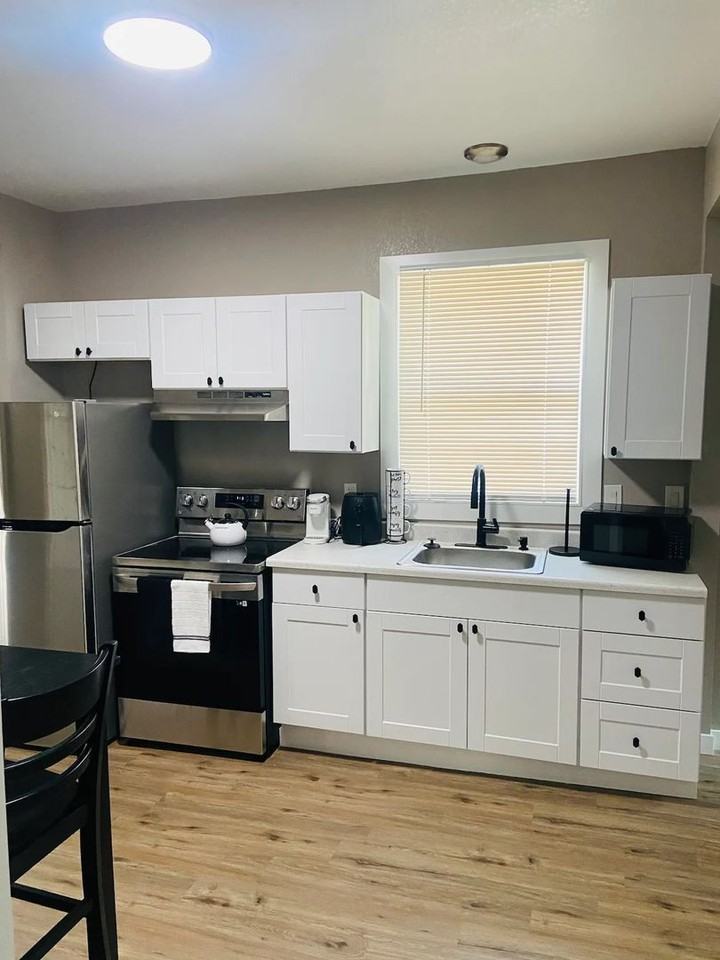 Silver Strike Condos - Photo 3 of 6