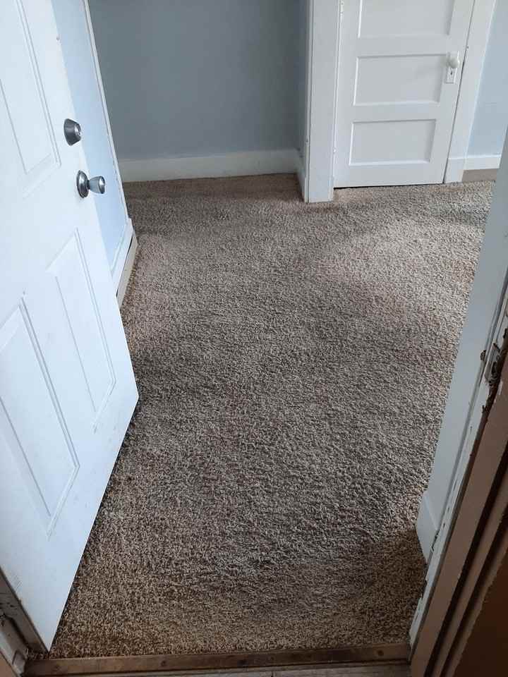 1020 - Photo 5 of 25