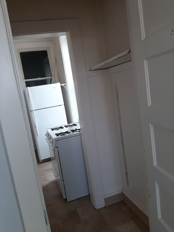 1020 - Photo 6 of 25