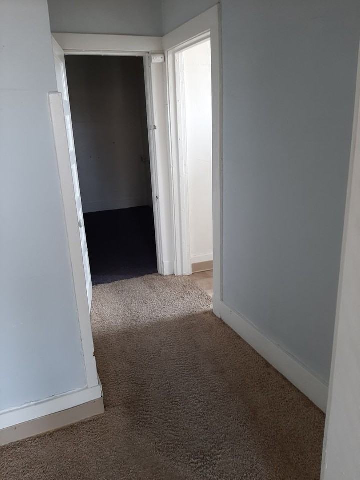 1020 - Photo 7 of 25