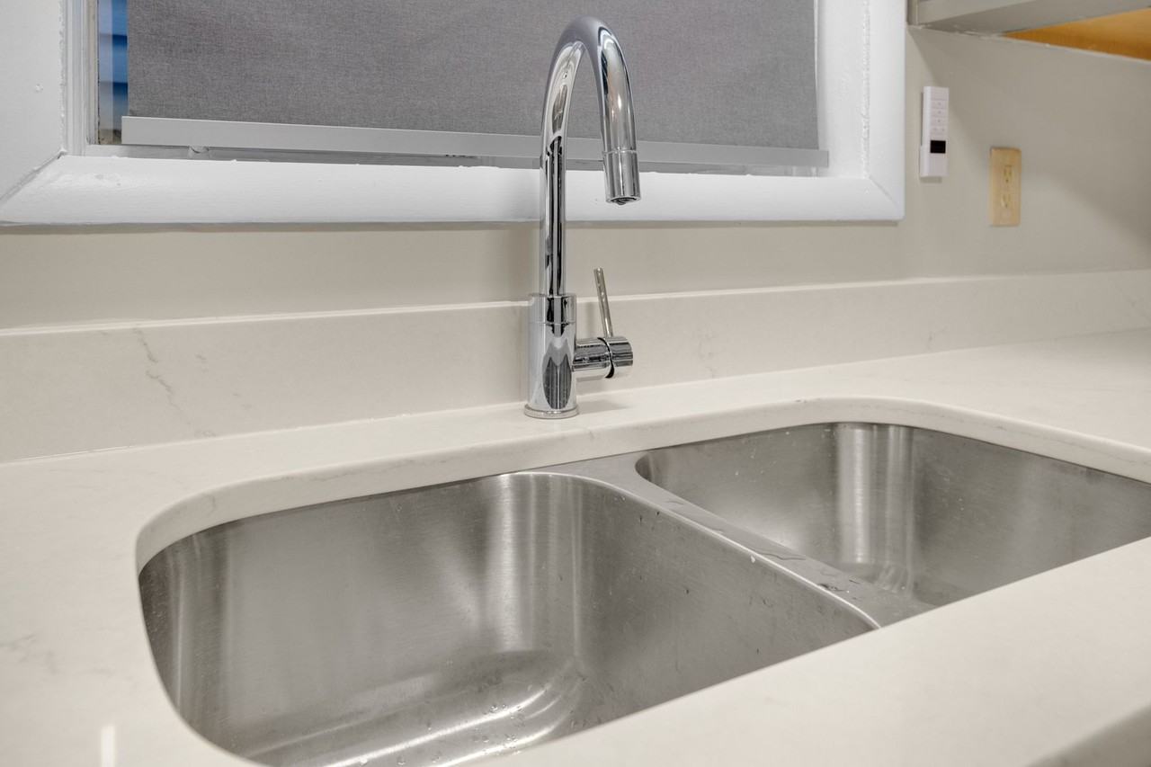 1005-1007 N Aurora St, LLC - Photo 6 of 31