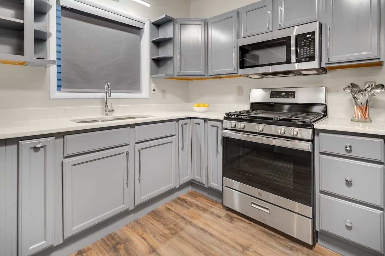 1005-1007 N Aurora St, LLC - Photo 2 of 31