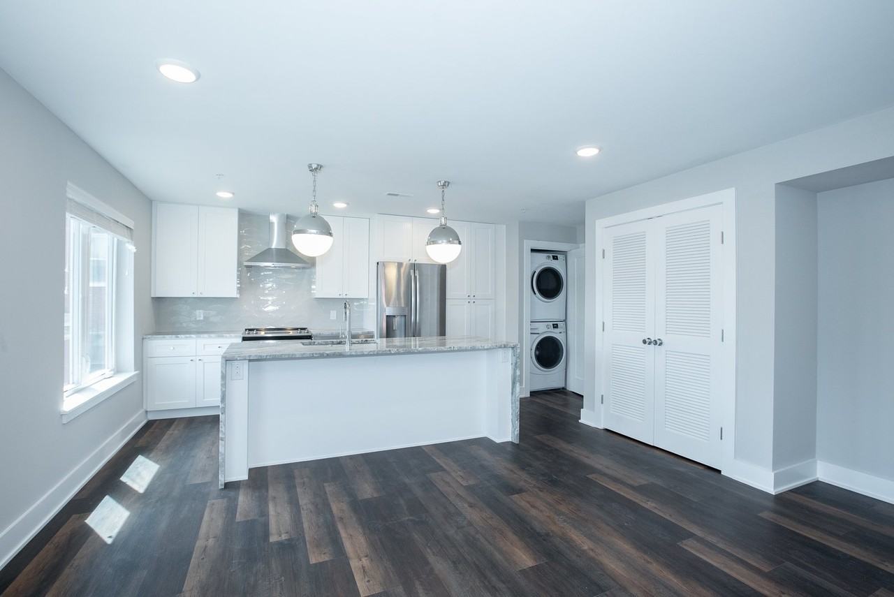 Germantown Square - Photo 3 of 32