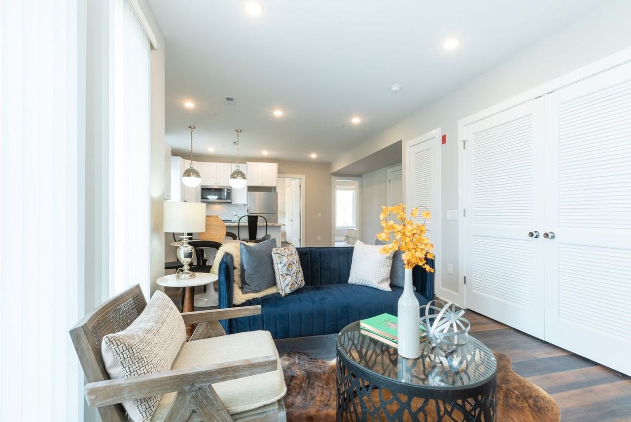 Germantown Square - Photo 7 of 32