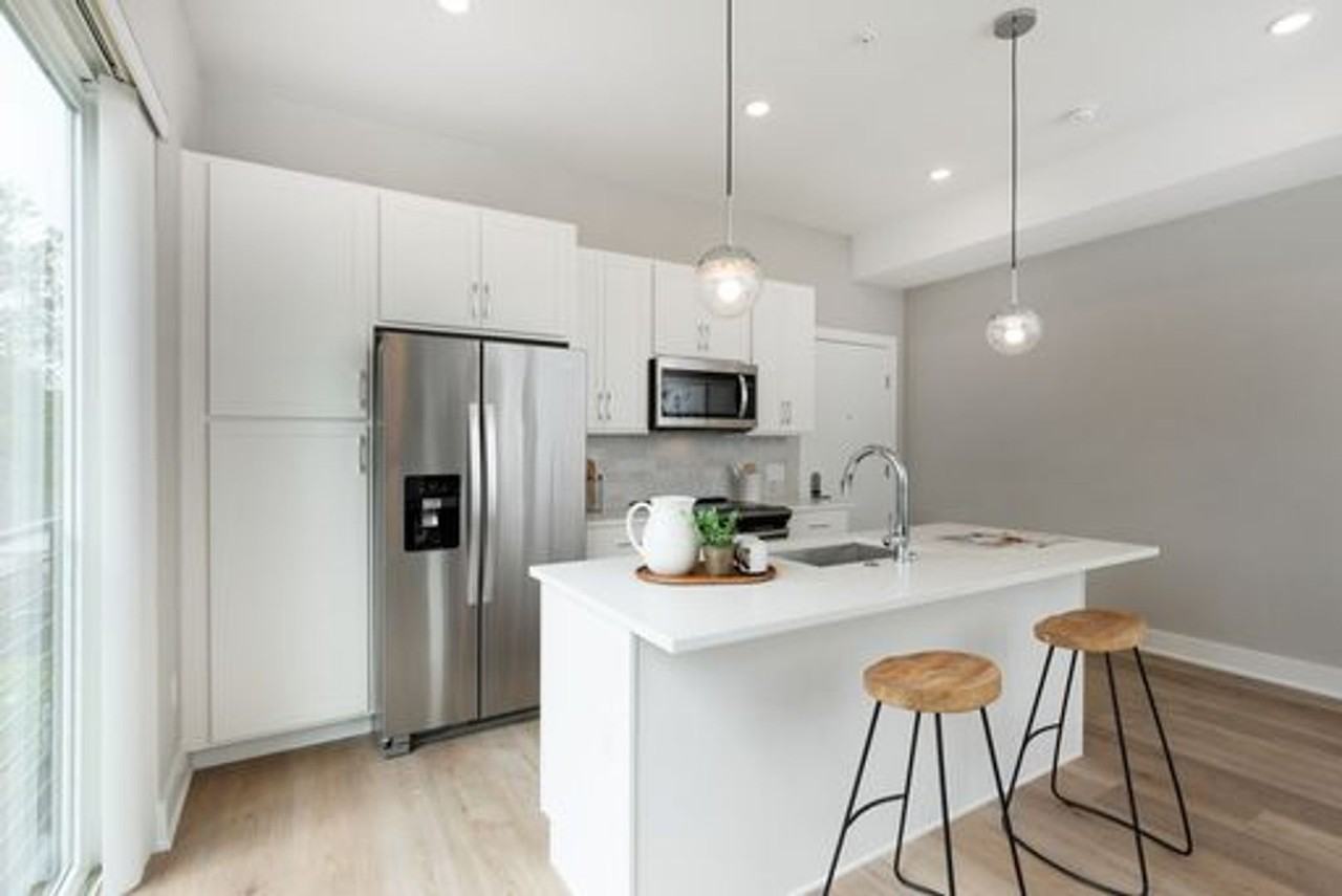 Washington Court - Photo 7 of 15