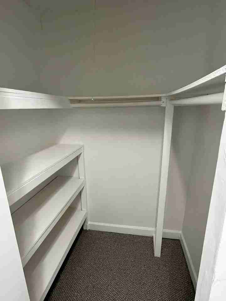 646 Chesapeake St, SE - Photo 2 of 9