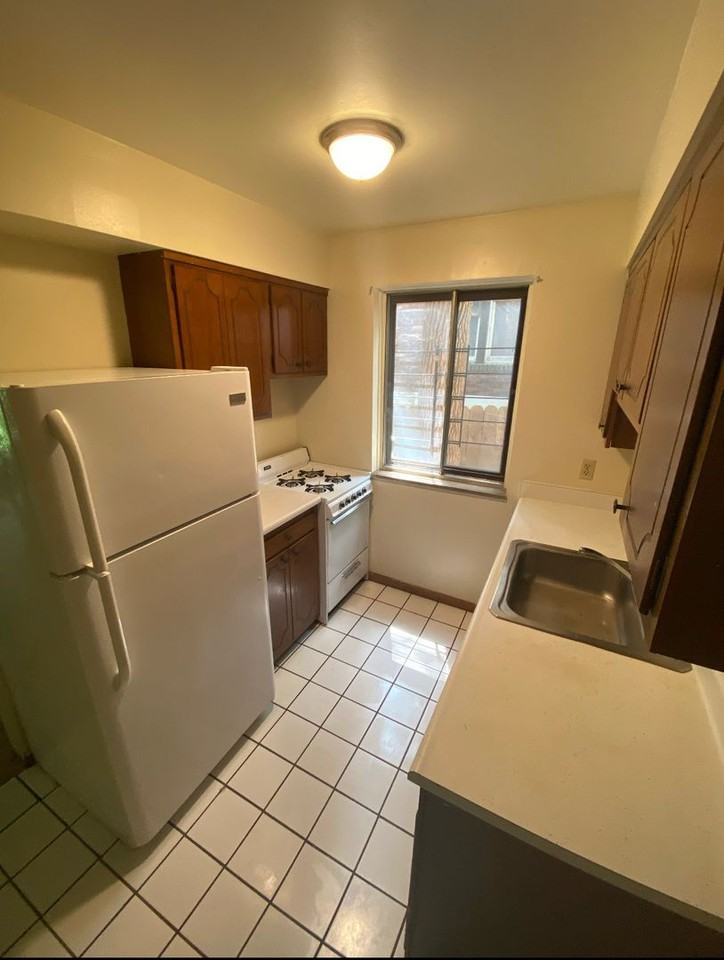 OSU Campus 1 & 2 bedroom 1 bath apartments - Photo 3 of 11