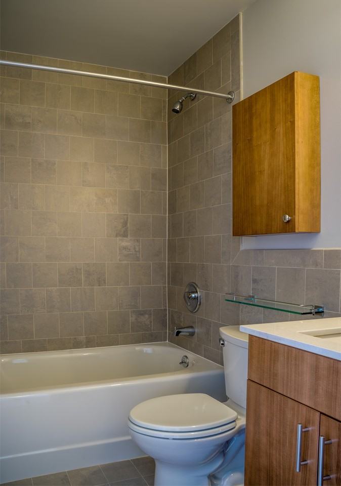 Sutton Plaza Apartments - Photo 4 of 10