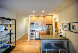 Sutton Plaza Apartments - Photo 1 of 1