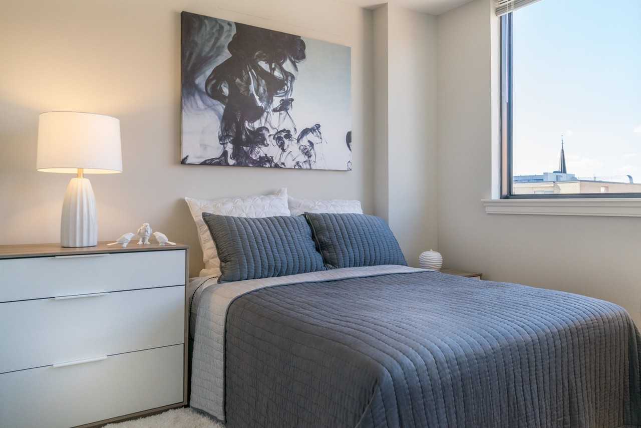 Sutton Plaza Apartments - Photo 5 of 23