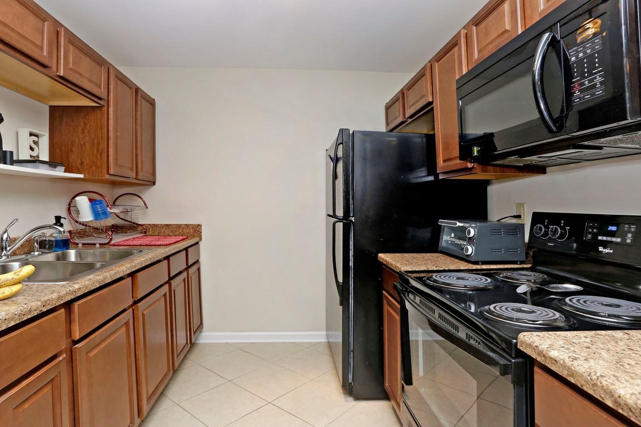 165 Virginia Avenue - Photo 6 of 24