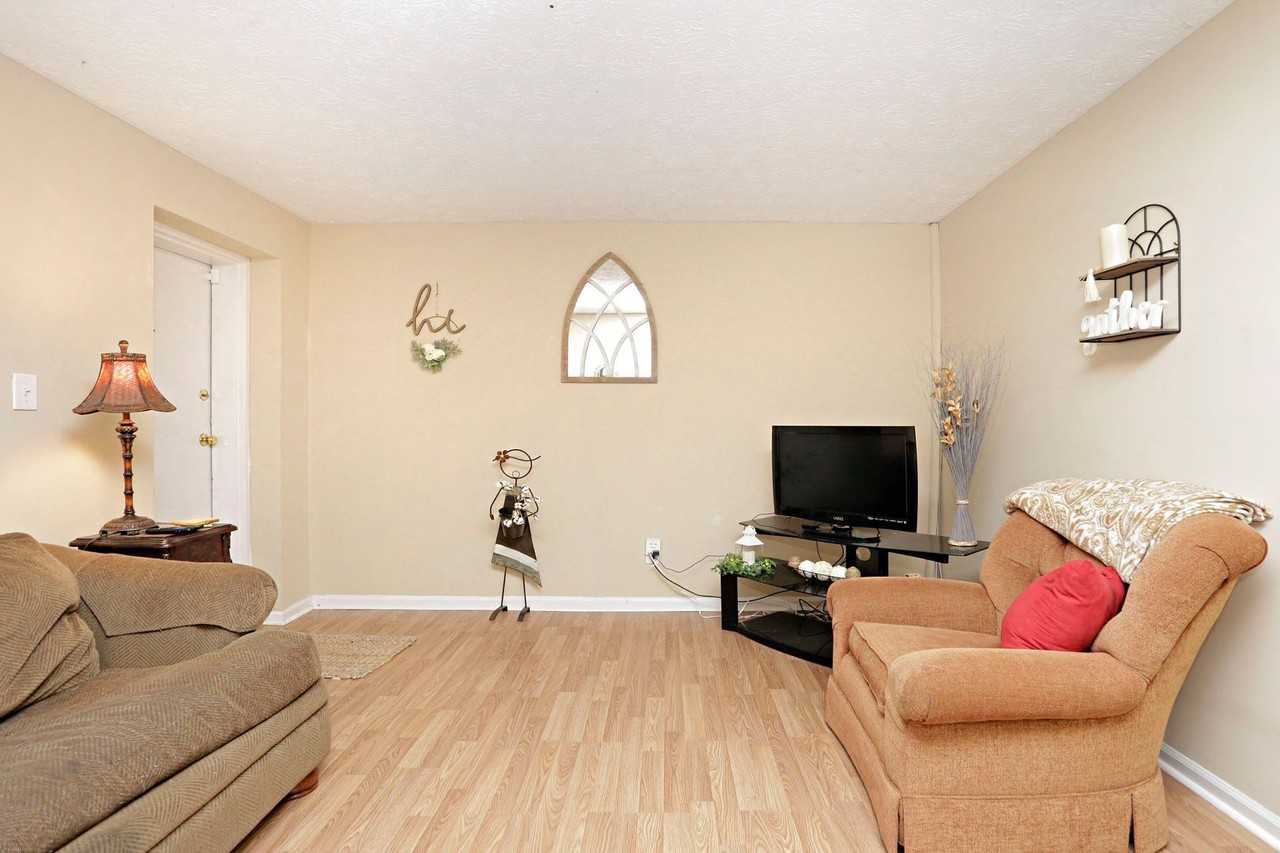 159 Gazette Avenue - Photo 3 of 23