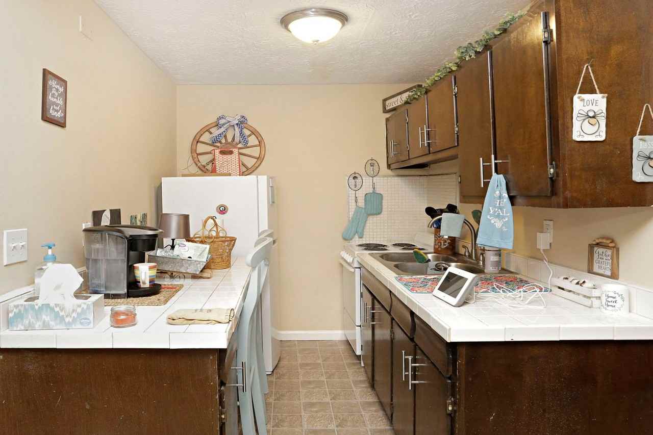 159 Gazette Avenue - Photo 7 of 23