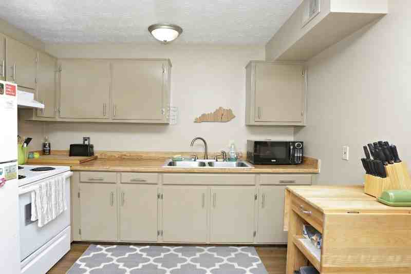 160 Gazette Avenue - Photo 6 of 20