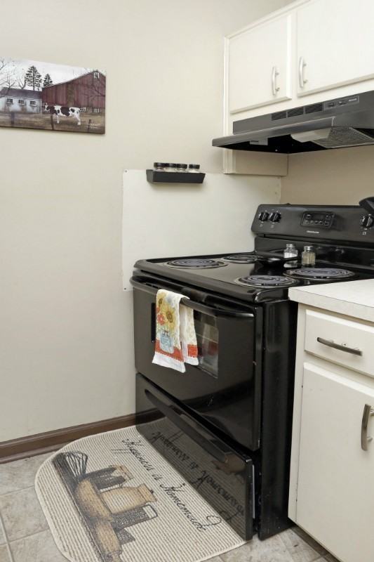 171 Gazette Avenue - Photo 7 of 25