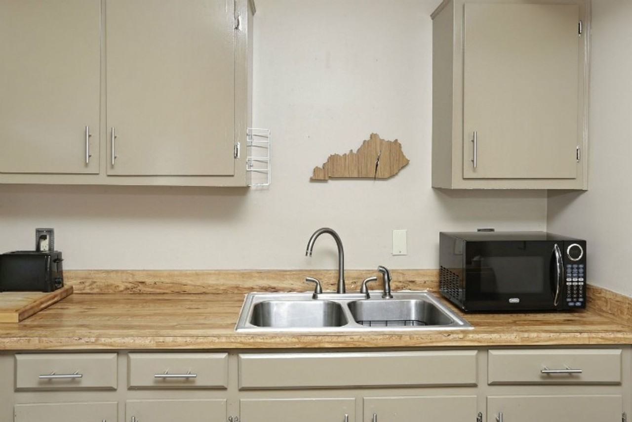 135 Transcript Avenue - Photo 6 of 21