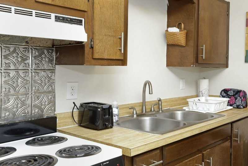 178 Leader Avenue - Photo 6 of 23