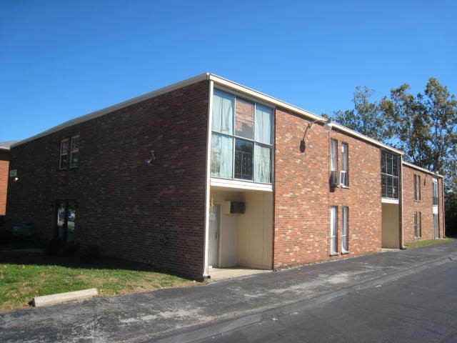 1356 Royalty Court - Photo 3 of 15