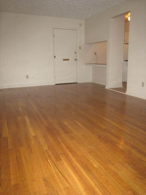 1356 Royalty Court - Photo 6 of 15