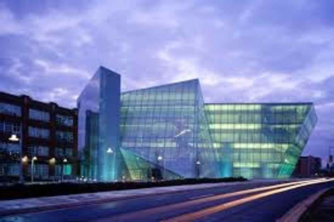 Beethoven Apartments - Photo 6 of 50