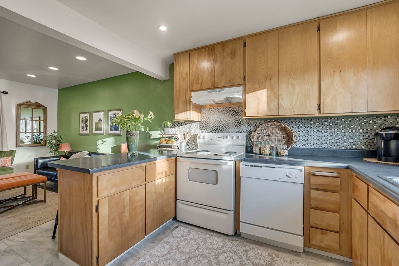 **Preleasing for Summer** Live Affordably, Live in Style at Nord Gardens - Photo 5 of 34