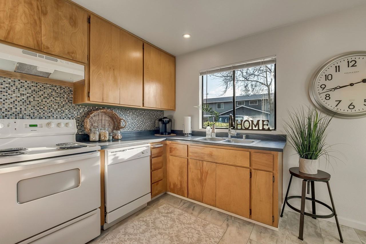 **Preleasing for Summer** Live Affordably, Live in Style at Nord Gardens - Photo 6 of 34