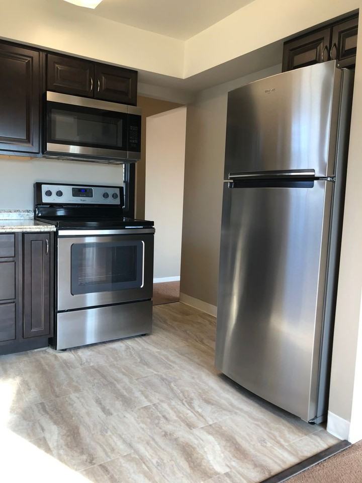 Devonshire Park Apartments - Photo 3 of 16