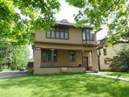 featured image of 305 Augusta Ave